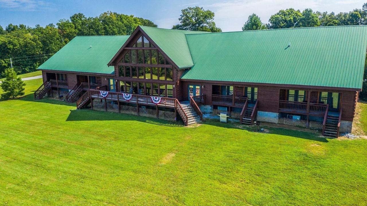 Grandview Experience Lodge Spencer Екстериор снимка
